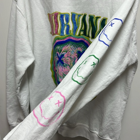 Nirvana White Logo Pullover Crewneck Sweatshirt Size Small - Picture 3 of 7